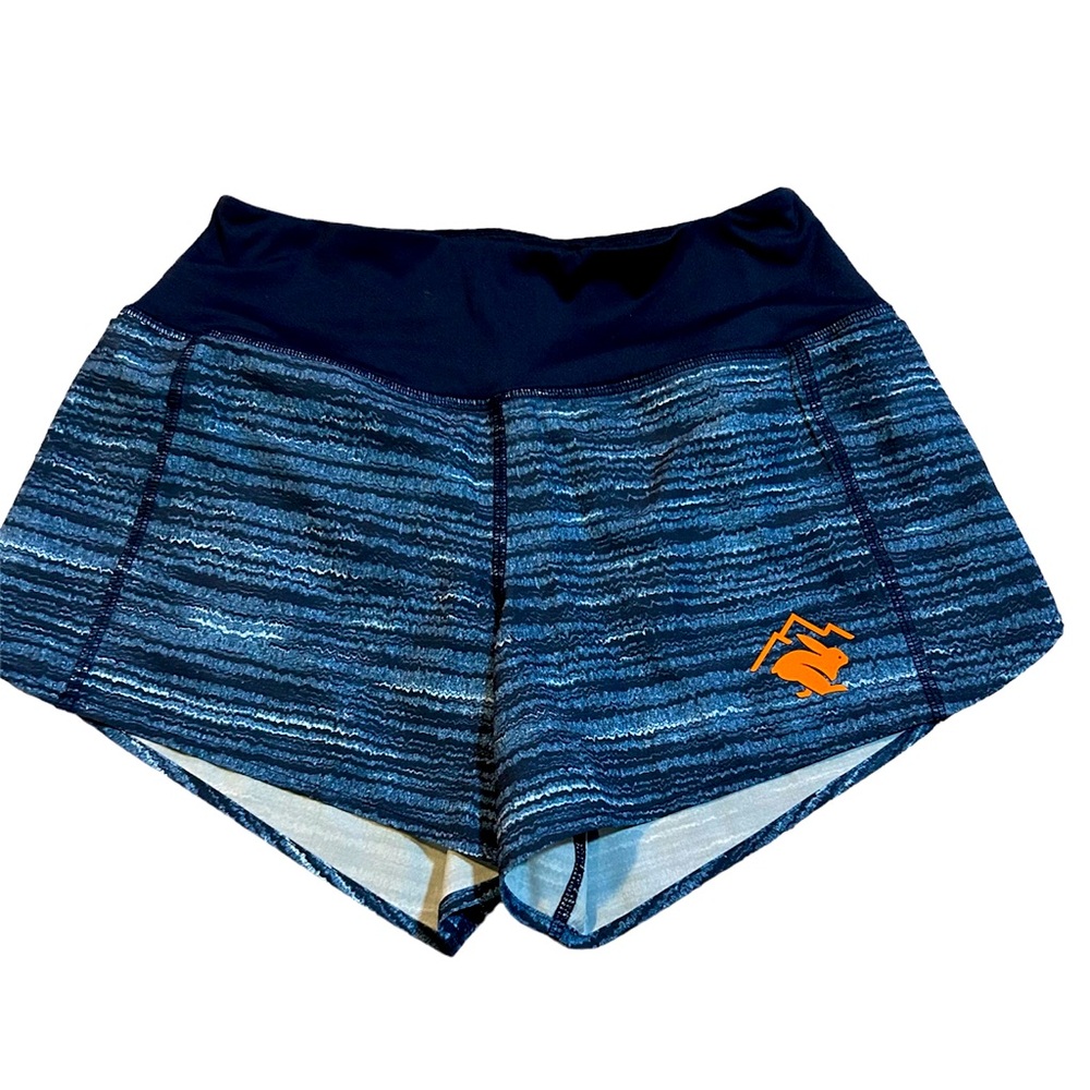 Run in rabbit Summit Chasers. XS size, 4”
